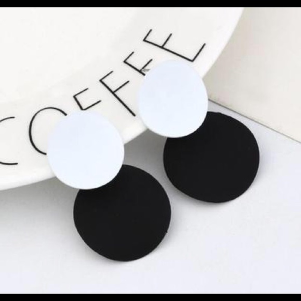 Retro earrings
